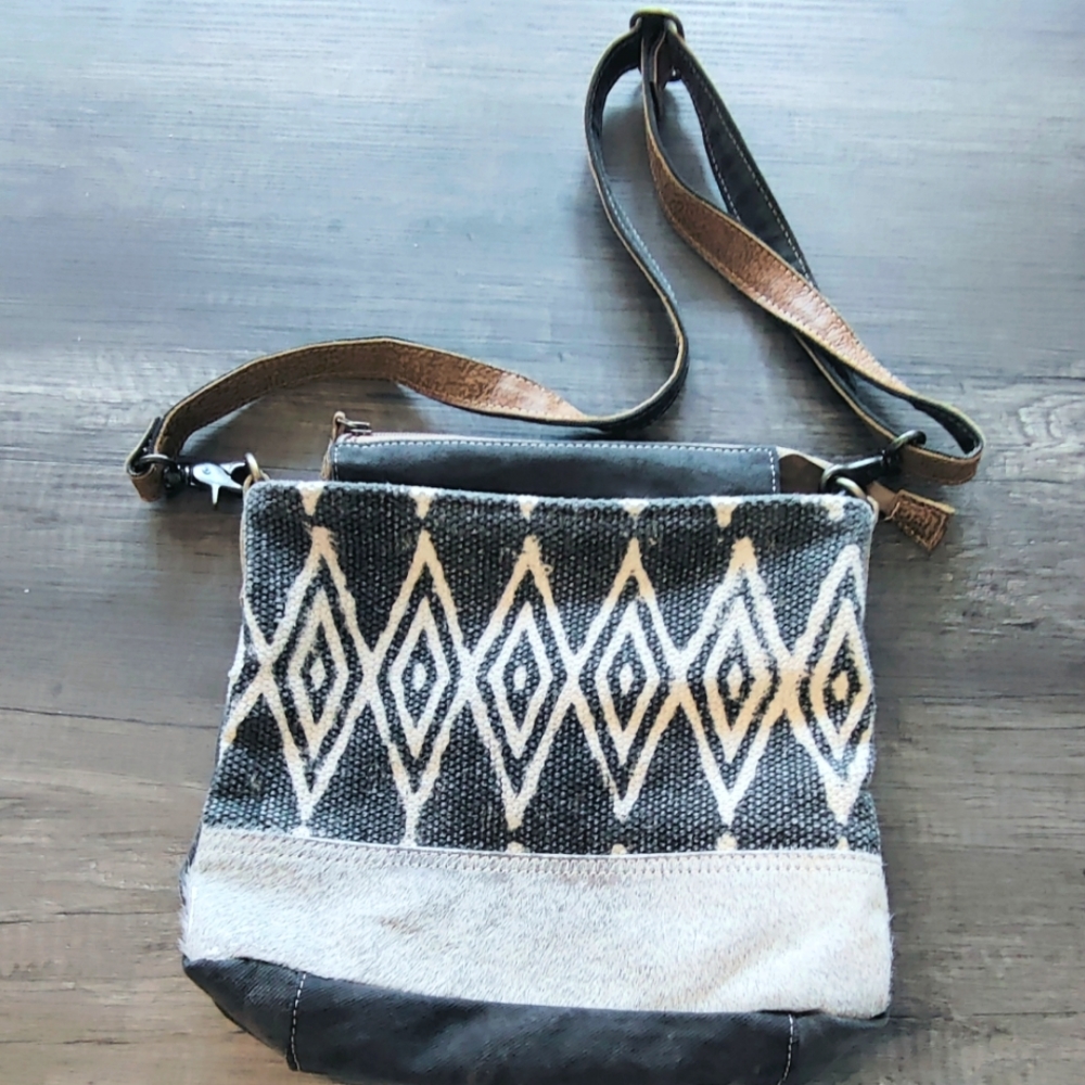 Myra Crossbody bag